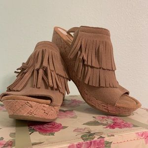 Fringe wedges